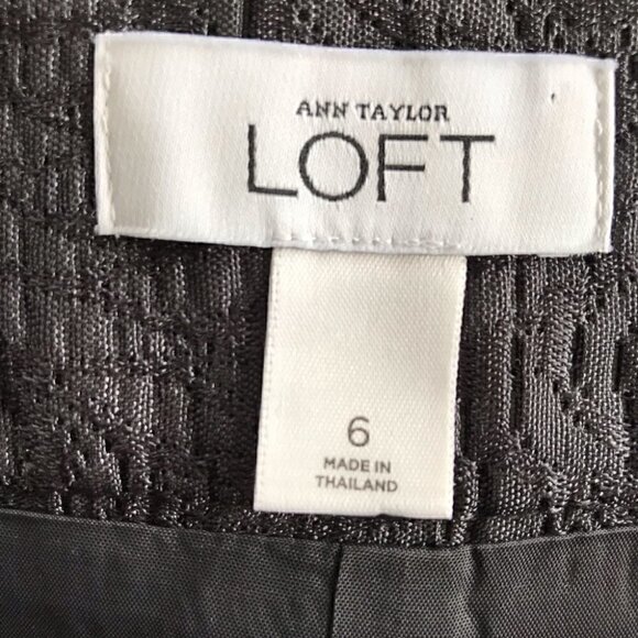 Ann Taylor LOFT black pencil skirt, mini length - Picture 6 of 9